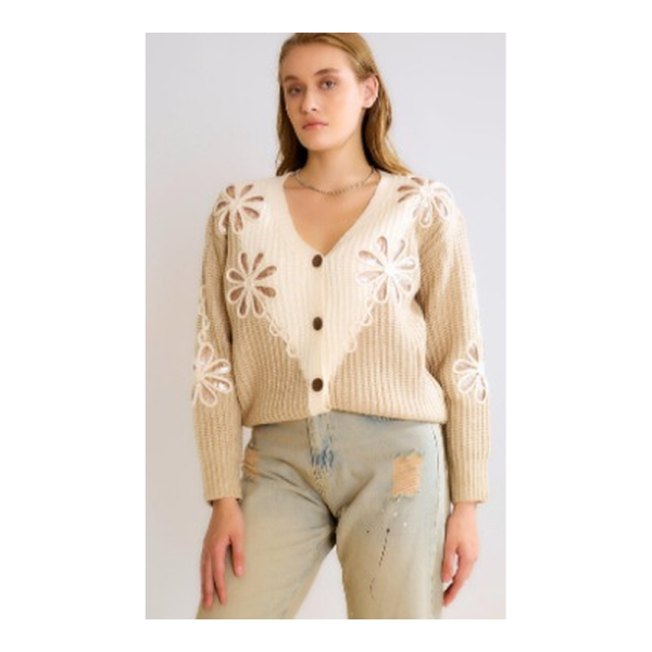 Hırka Düğmeli Pullu